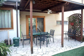 Monolocale con giardino a Marcelli- M225